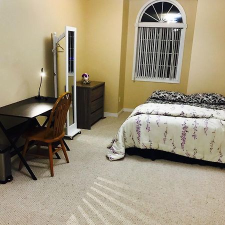 Sweet Dreams Bed and Breakfast Guelph Exteriör bild